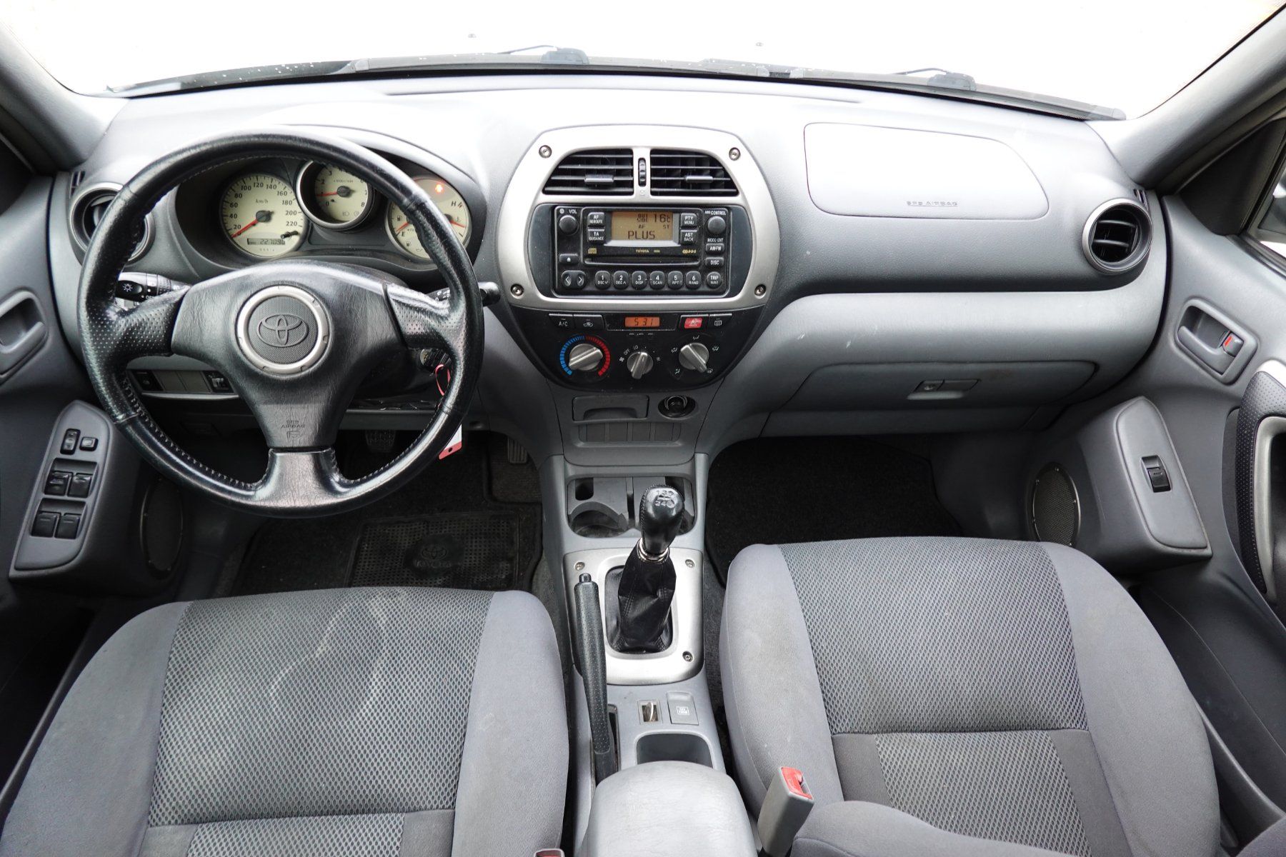 Toyota Autos: Toyota Rav4 2.0 – Gebraucht aus Denges von titi613 4
