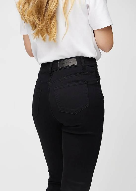 Jeans: Perfect Jeans - Slim - Ravens – Neu und originalverpackt aus Ramlinsburg von XFabienneX 1