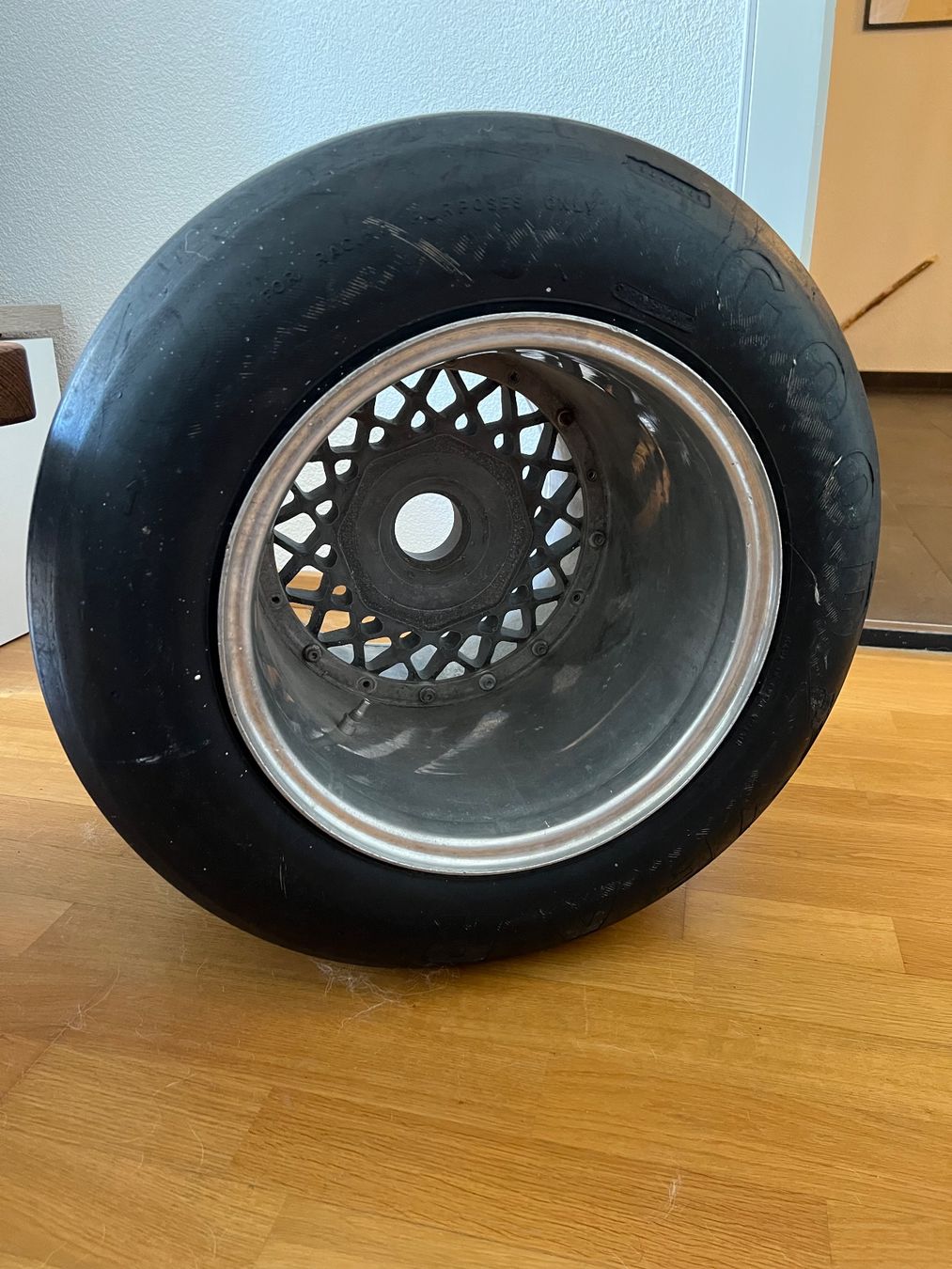 Tutte le decorazioni: Roue de F1 vintage – Usato da Boudry venduto da mic_xz6l 2