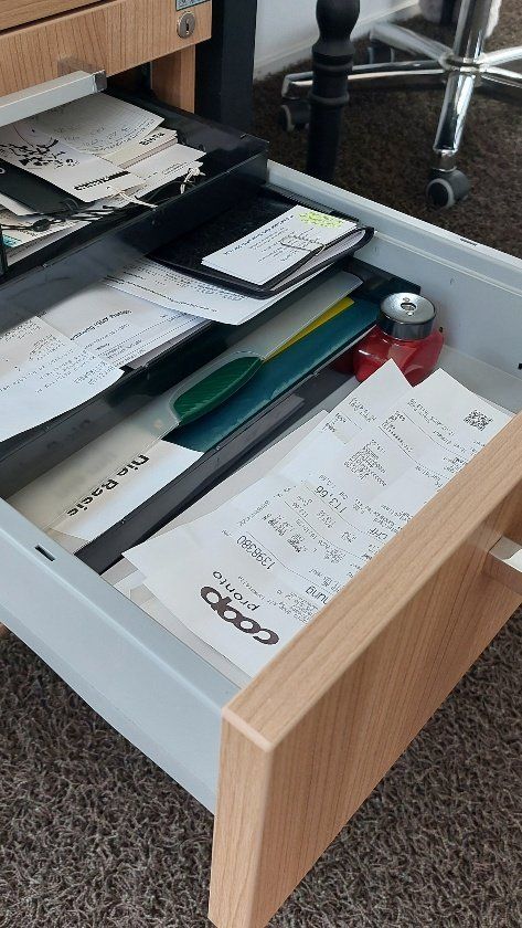 Livique Eléments de bureau: Rollcontainer/Korpus, Buche Optik, 3 Schubladen – D'occasion à Altendorf par Markus049 3