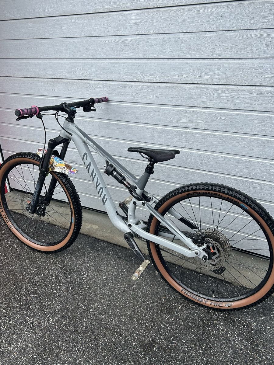 Canyon Biciclette: Canyon Neuron 2022 – Usato da Disentis/Mustér venduto da nisroc 2