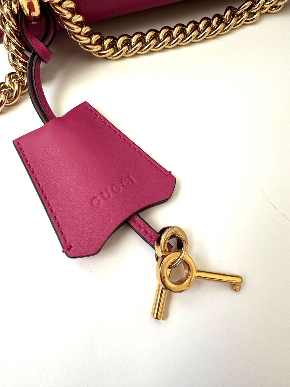Gucci Borse da donna: Gucci lock chain bag – Nuovo (secondo la descrizione) da Pregassona venduto da Reluxuryspace 9