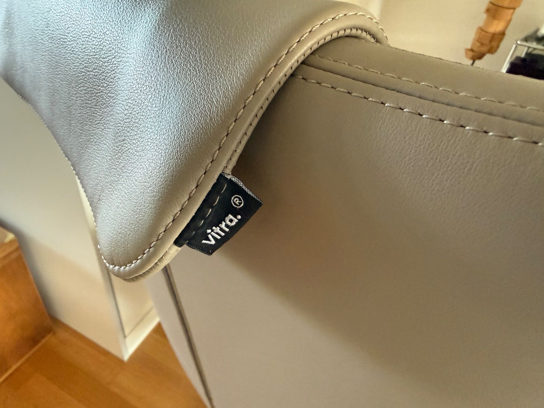 Vitra Poltrone: Vitra Grand Repos + Ottoman Leder – Usato da Buchrain venduto da Fredi72 9
