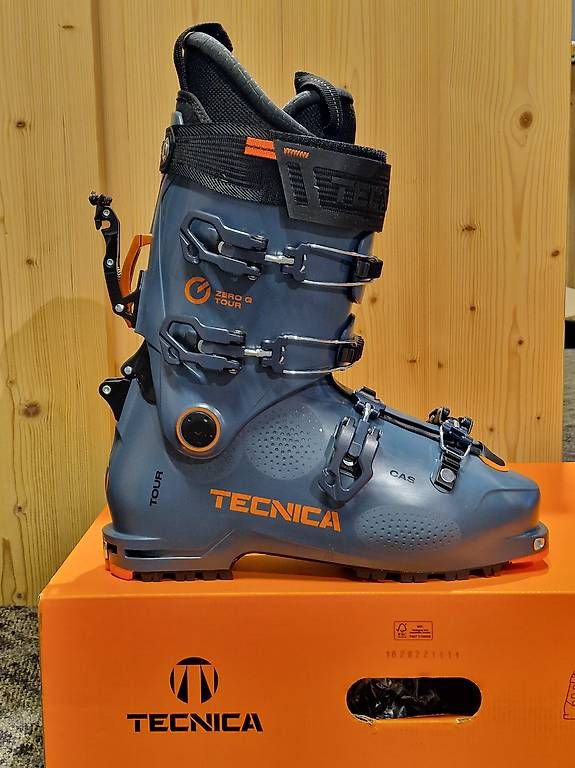 Herrenschuhe: TECNICA ZERO G TOUR TOURENSKISCHUH – Gebraucht aus Grindelwald von Backdoor_Shop