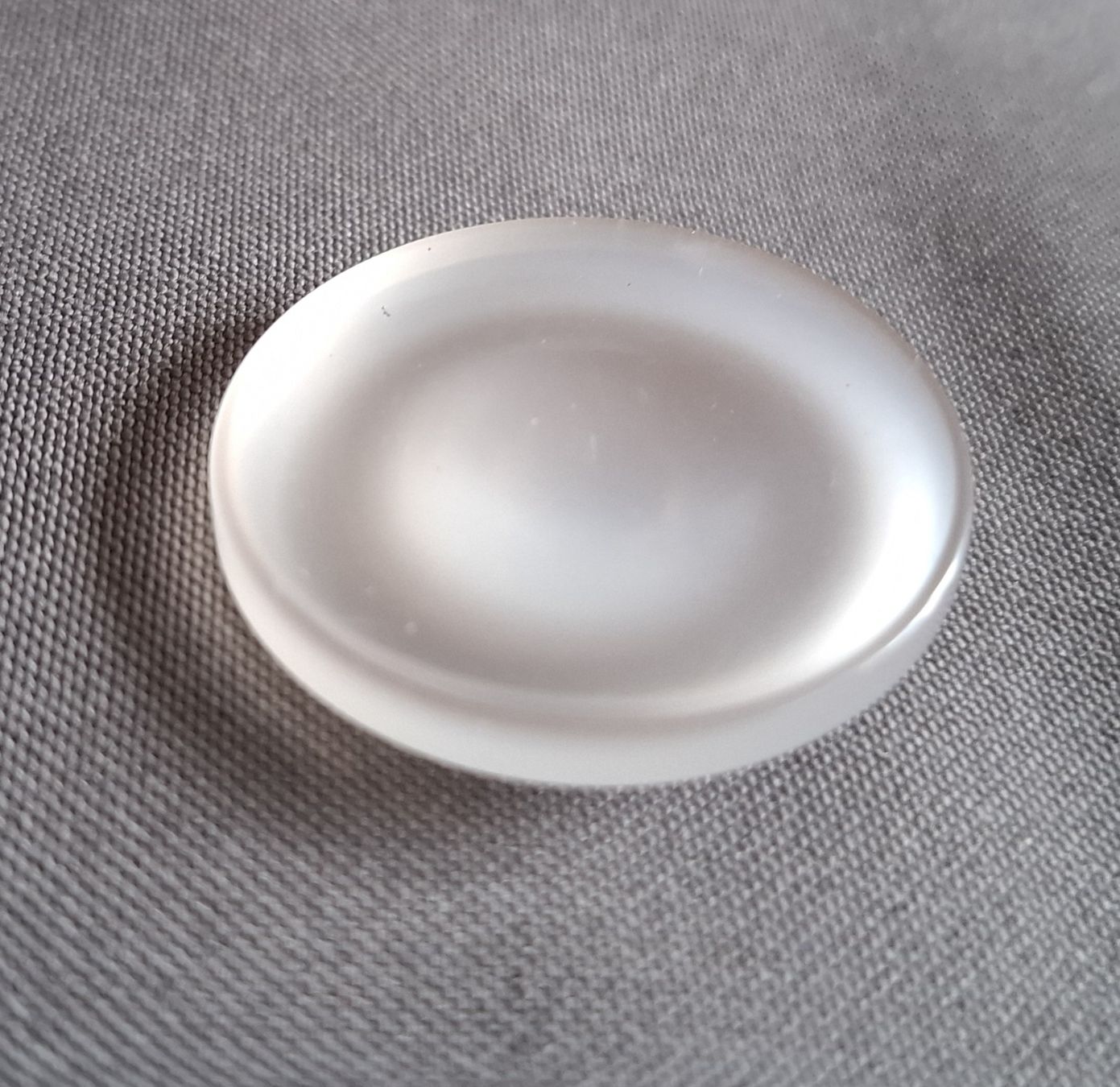 Bottoni: 1 knopf in weiss, 34 mm. – Usato da Dietikon venduto da Hirschkopf 5