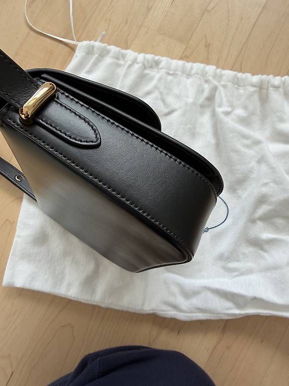 Prada Taschen für Damen: Prada Tasche Neu - Full Set, Rechnung vorhanden – Neu (gemäss Beschreibung) aus Zug von mel_kyra 2