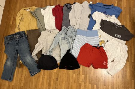 Jungenkleiderpaket mit mehreren Bodys, Gr. 86