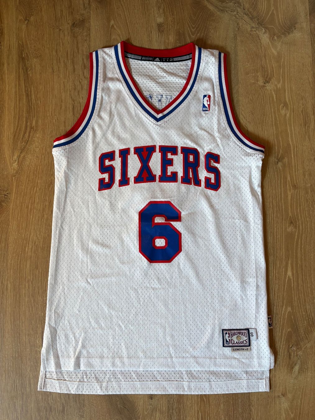 Leibchen & Hosen: NBA Hardwood Classic – Erving – Gebraucht aus Rolle von kil_l6gr