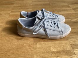 NEUE Tommy Hilfinger Schuhe Grösse 38