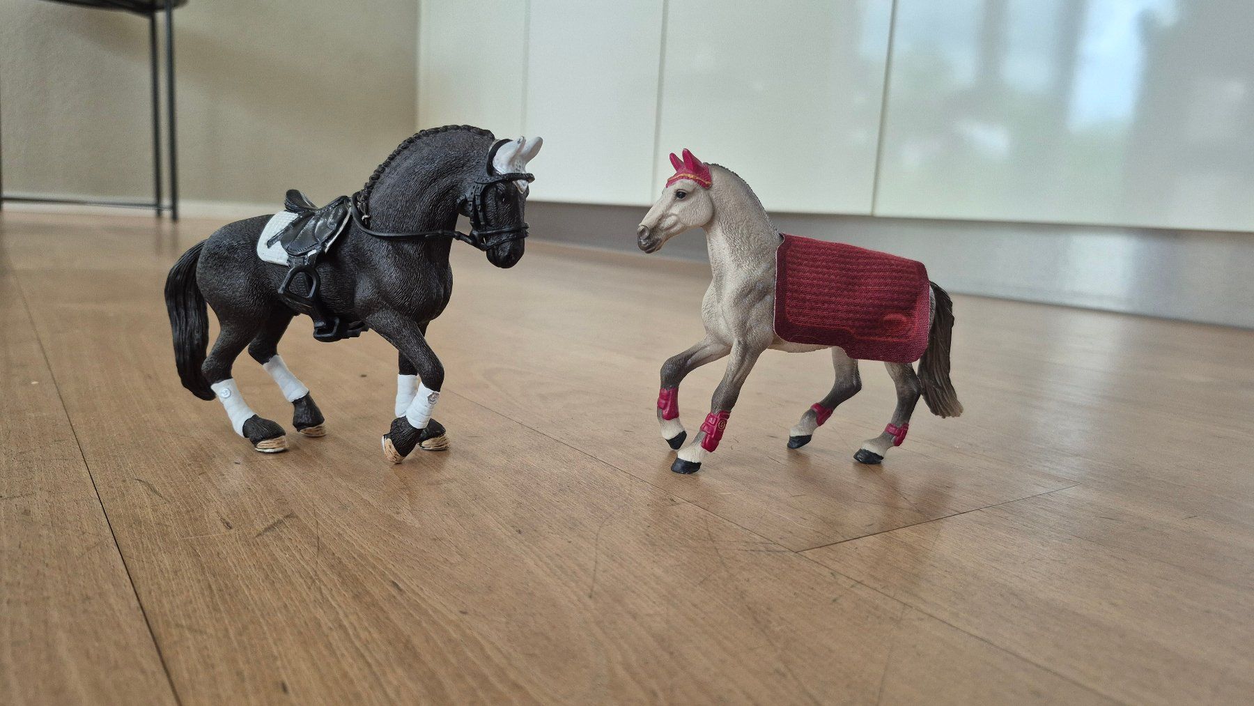 Schleich Giocattoli: Spezielle Schleichpferde 2x – Usato da Ins venduto da Tbird60