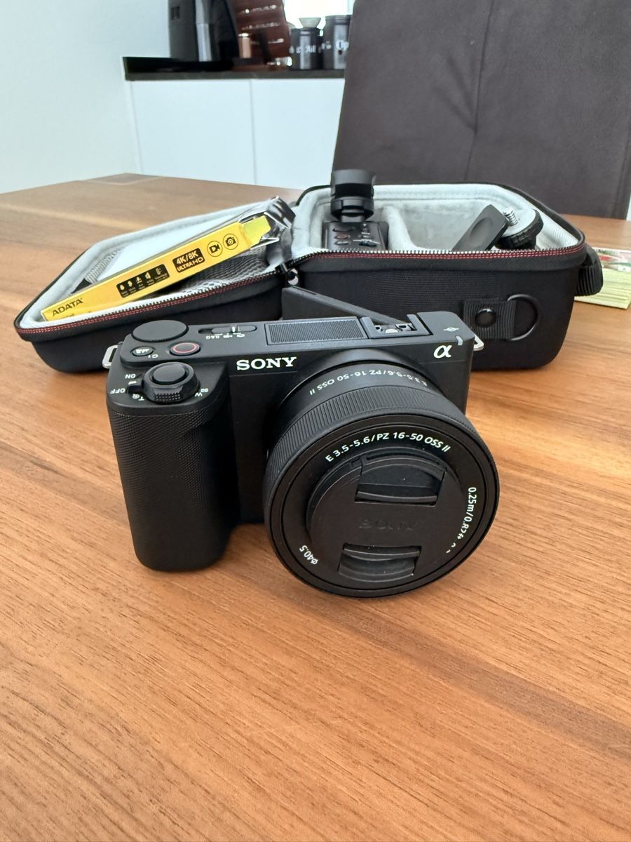 Sony Fotocamera: DJI RS 3 Mini Gimbal mit Sony ZV-E10 Kamera Set – Nuovo (secondo la descrizione) da Dübendorf venduto da Debbiedeborah 3