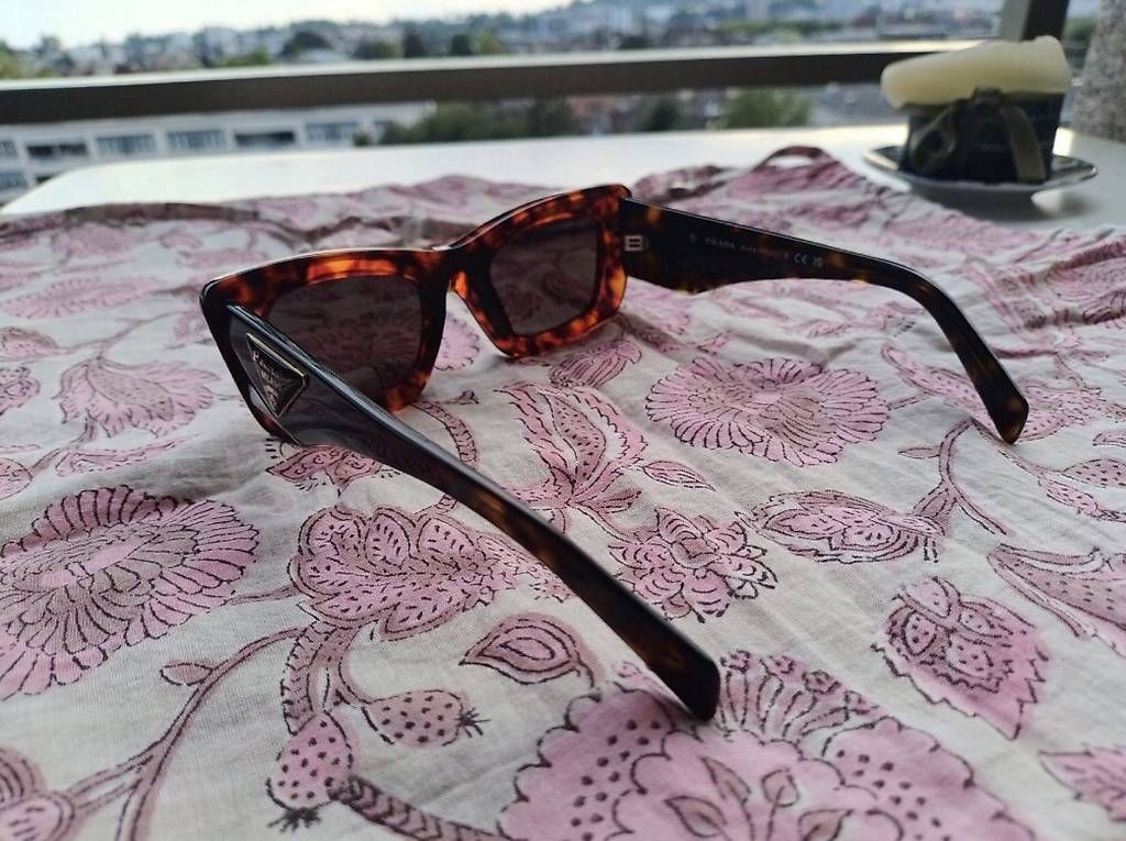 Prada Occhiali & Lenti: Prada Sonnenbrille – Usato da Zürich venduto da mvru_ti 3
