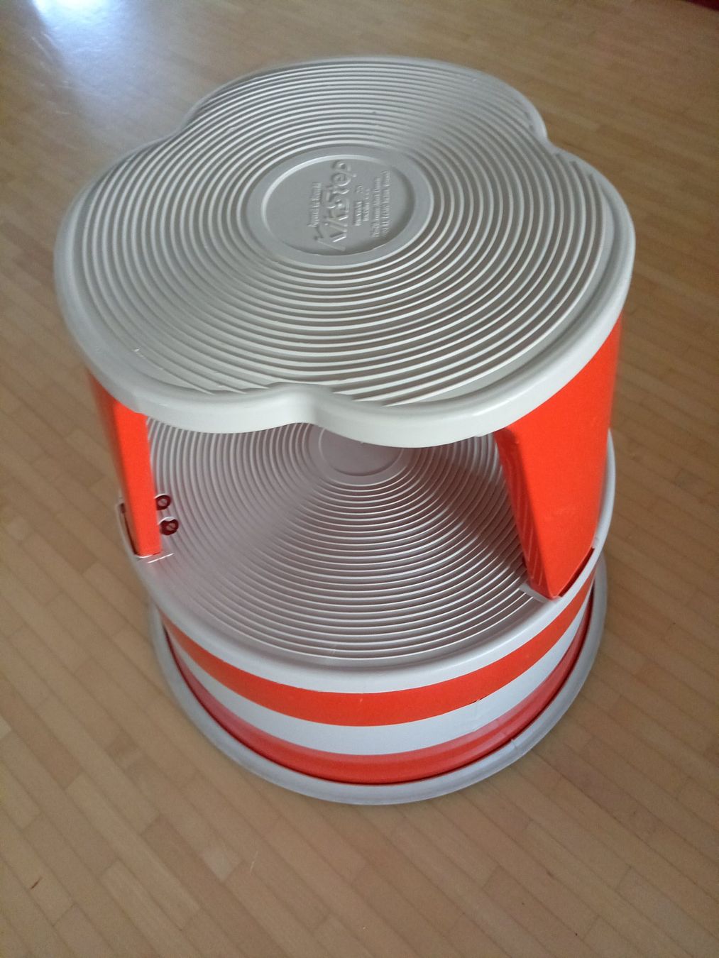 KIK Step Elefantenfuss Rollhocker Tritthocker (Neu (gemss Beschreibung))  in Goldach fr CHF 40  nur Abholung auf Ricardo kaufen