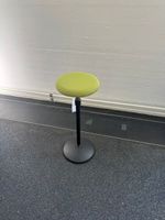 Girsberger Sway – Ergonomischer Stehsitz | Neu ab Showroom