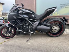 Ducati 1200 Diavel Dark