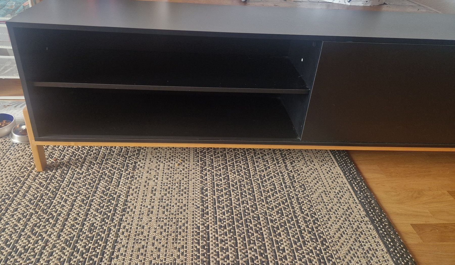 Livique TV Möbel: TV Möbel / Lowboard von Livique – Gebraucht aus Reinach BL von Dschinni80 3