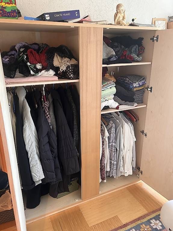 Schränke: Kleiderschrank handgefertigt – Gebraucht aus Windisch von _gris_ 1