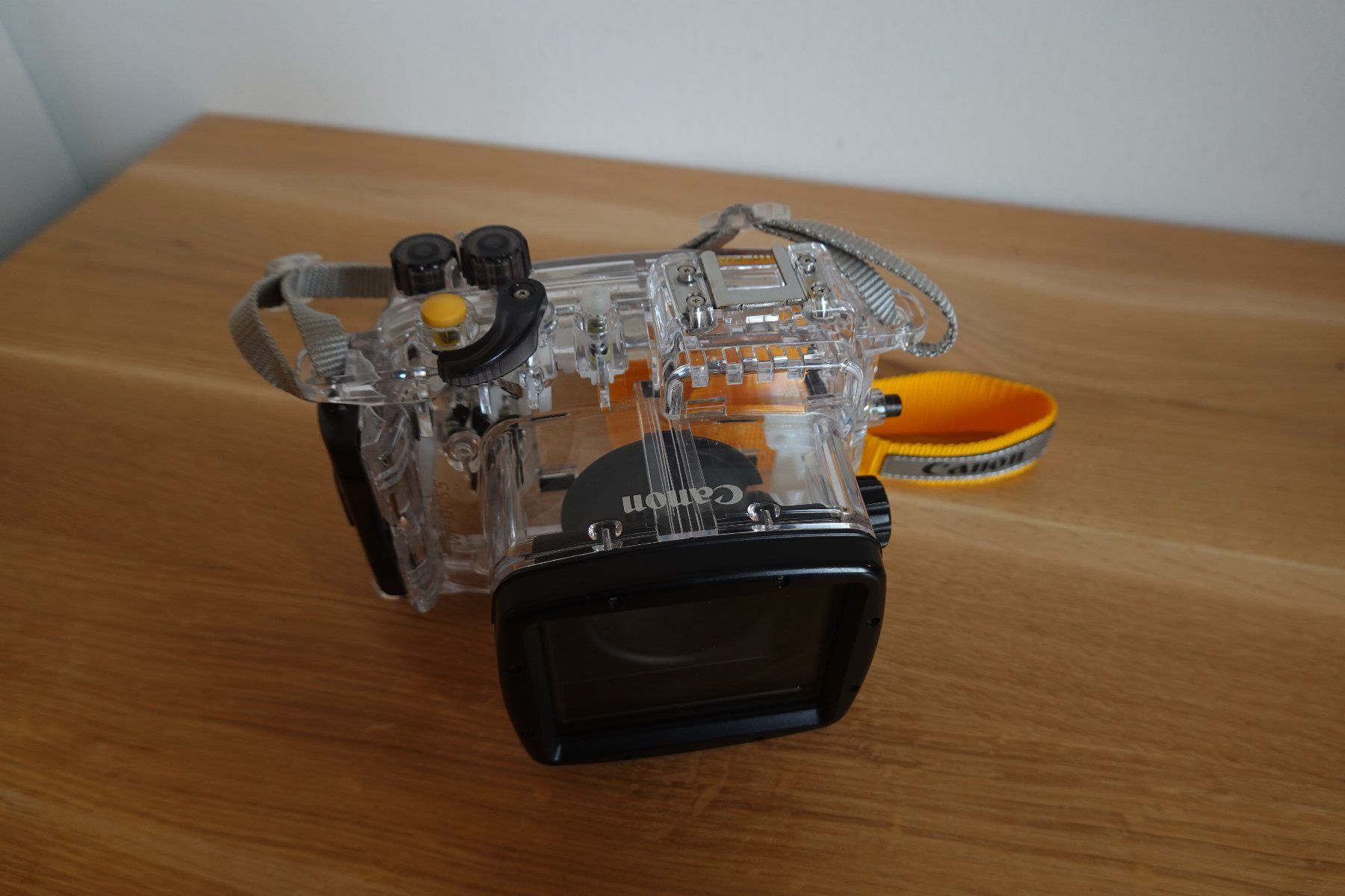 Canon Lampade & Macchine fotografiche: Canon protection waterproof WP-DC55 – Nuovo (secondo la descrizione) da Fribourg venduto da mar_9vlt 6