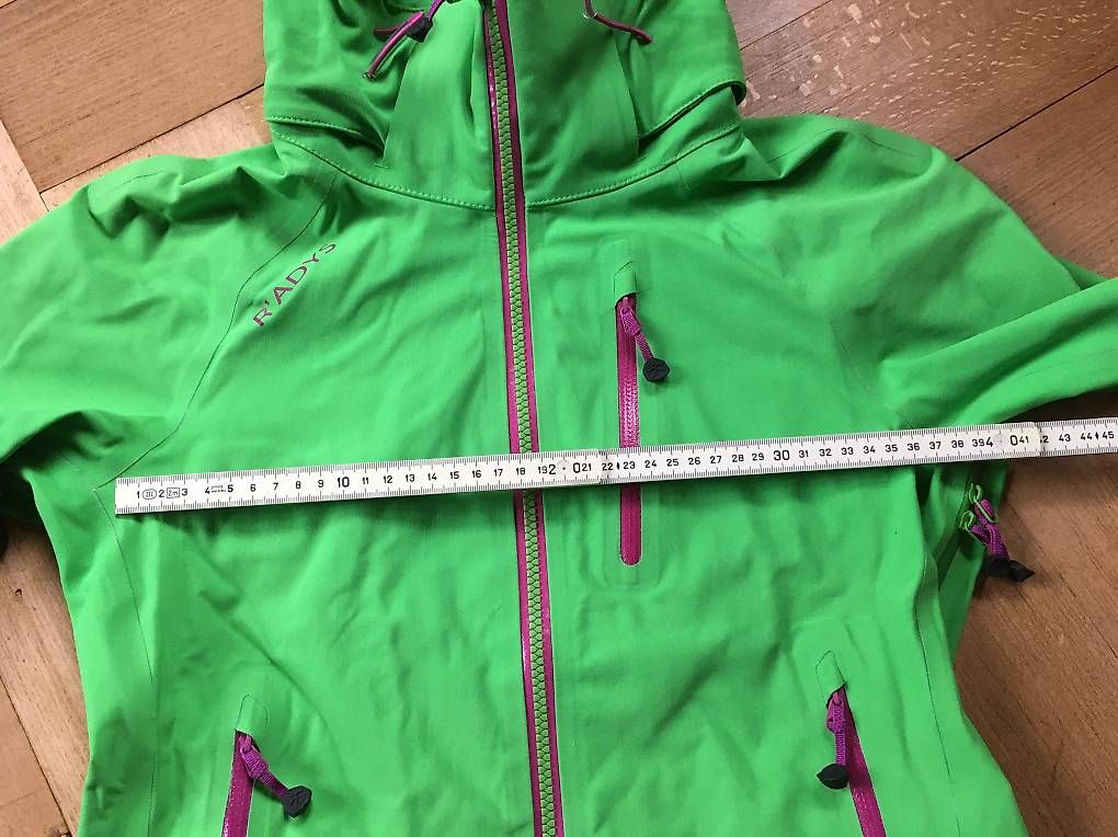 Giacche: Regenjacke/Outdoorjacke grün – Usato da Thun venduto da Lupinmela 3