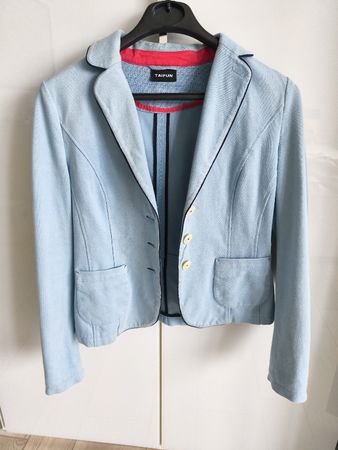 Leichter Frühlingsblazer in Hellblau von Taifun. Gr. 38