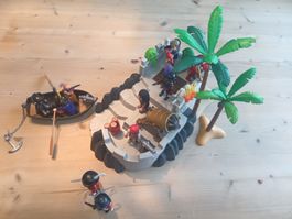 Playmobil Piraten Burg und Ruderboot