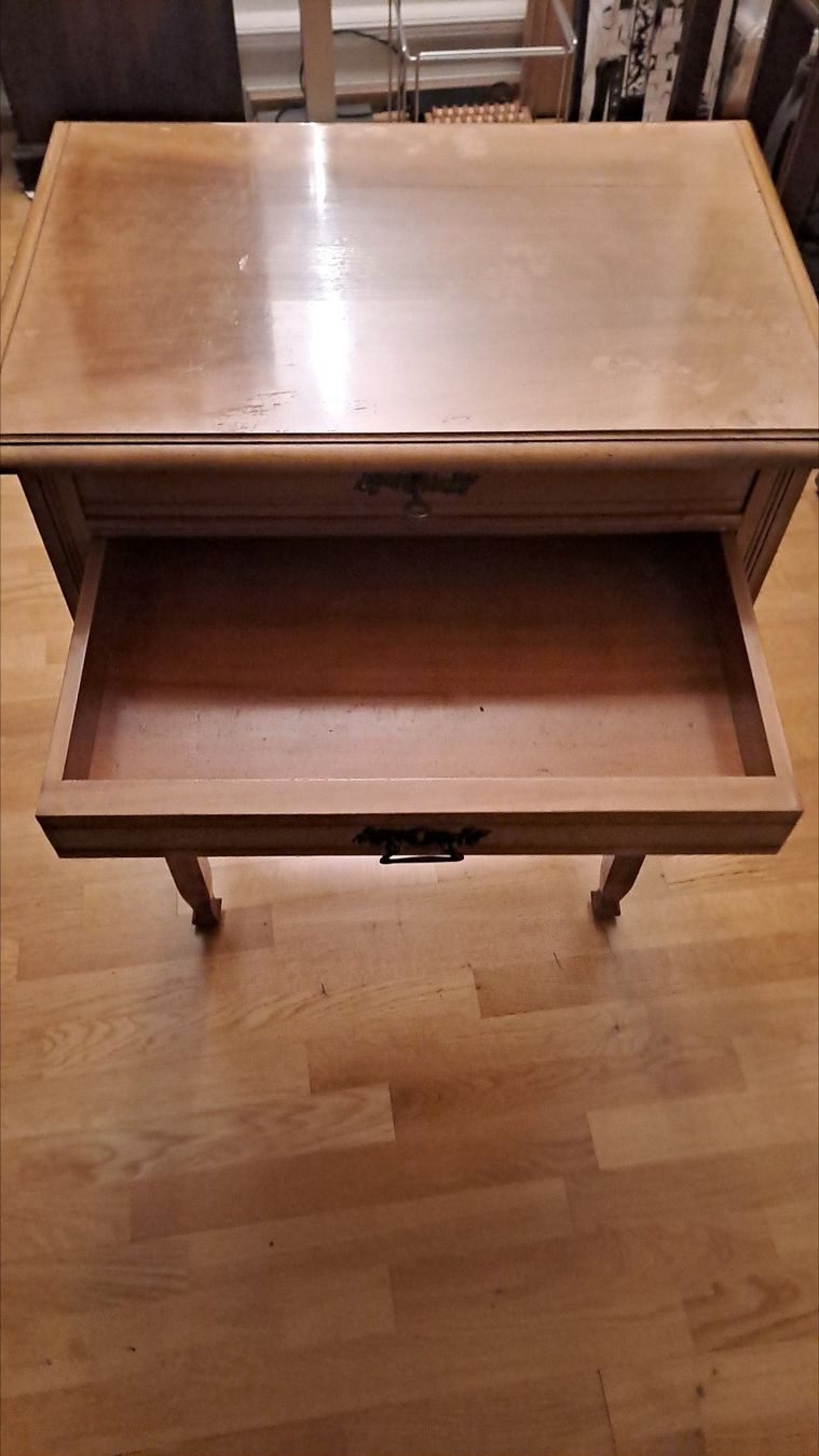 Schränke: Schränkchen - Antikstyle – Gebraucht aus zürich von bme_5rkz 2
