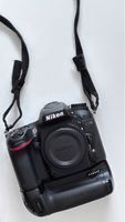 Nikon D7100 + Batteriegriff & 1x Akku