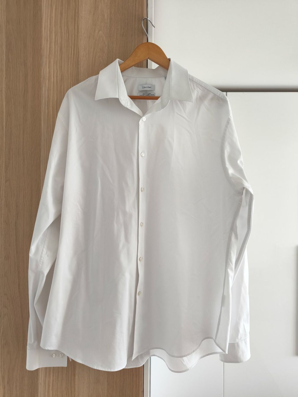 Calvin Klein Hemden: Calvin Klein Hemd, Gr. XL, weiss – Gebraucht aus Niederrohrdorf von yan_zkz6