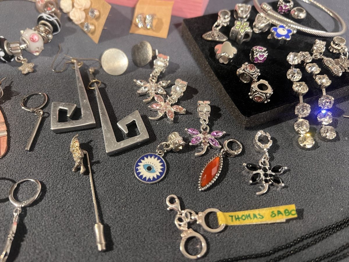 Altri gioielli: Lot de bijoux  – Usato da St-Pierre-Clages venduto da ste_xk6p 5