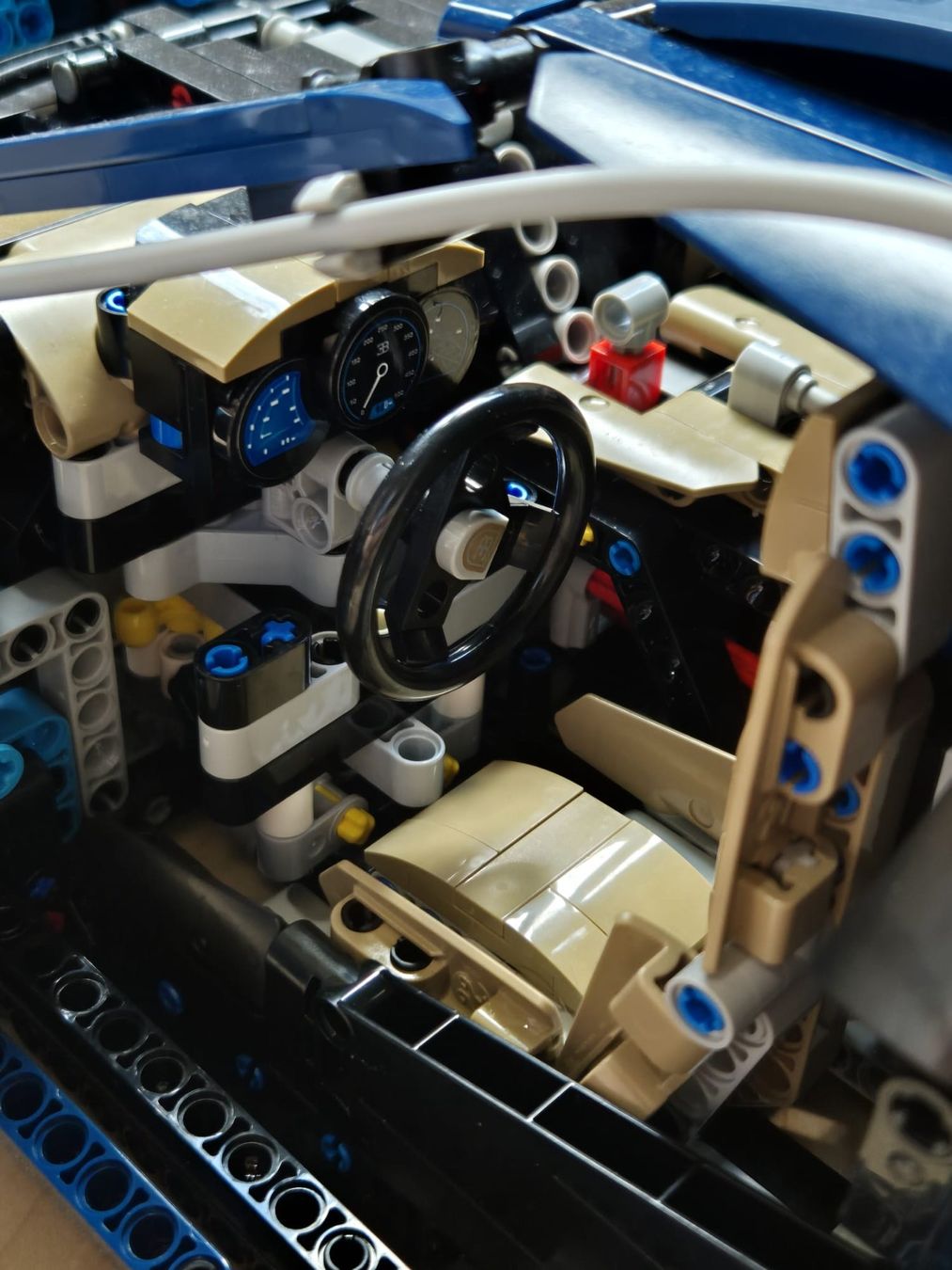 Lego Baukästen: LEGO Technic Bugatti Chiron - Top Zustand – Gebraucht aus Pfungen von Mizutayio 8
