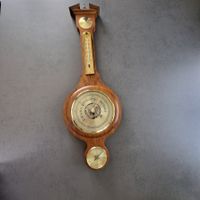 Tolle Wetterstation mit Thermometer, Barometer und Hygromete