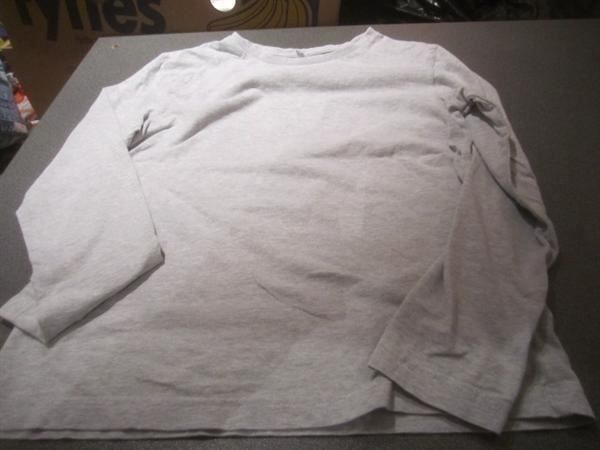 Maglioni & Felpe: Pullover Grösse 146/152, grau – Usato da Zürich venduto da abraxas1291