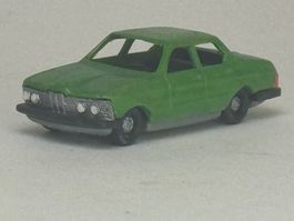 GB- BMW 730 grün