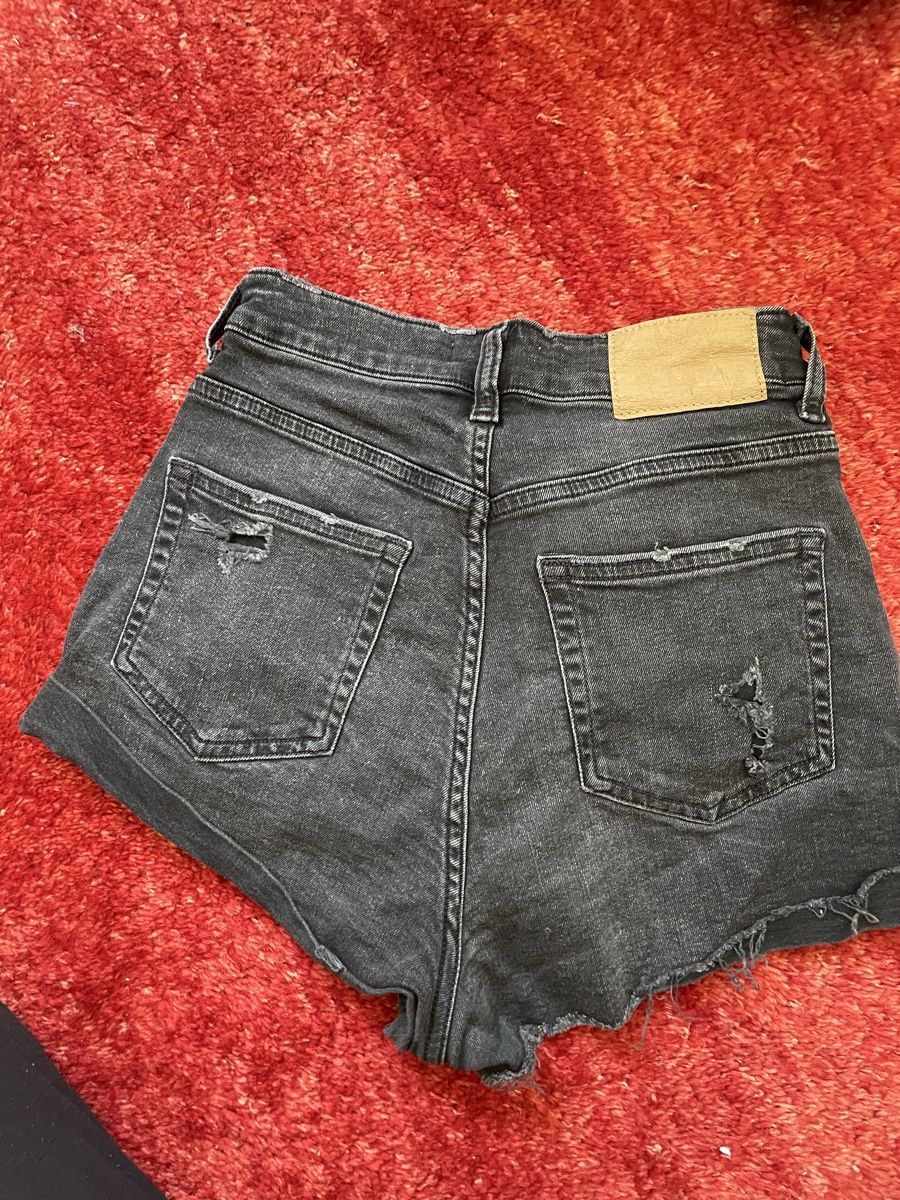 H&M Jeans: Shorts – Usato da Dittingen venduto da nje_9nlt 1