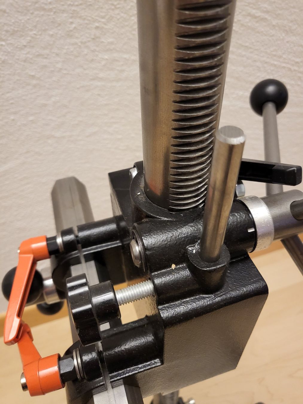 Tutti gli attrezzi: Bohrständer Metall Neu Zustand – Nuovo (secondo la descrizione) da Pfäffikon ZH venduto da telve 2