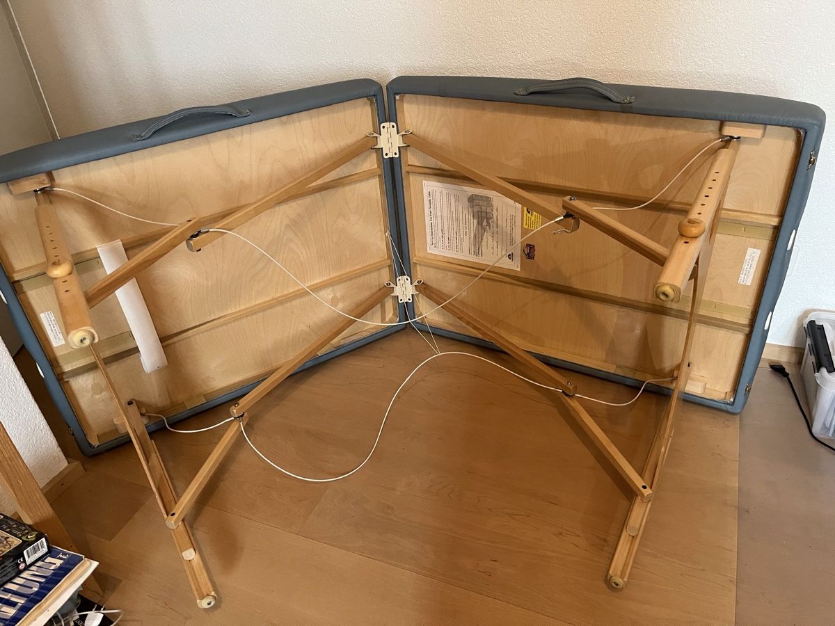 Chaises longues: Massageliege, wenig gebraucht – D'occasion à Schalchen par Caga4 3