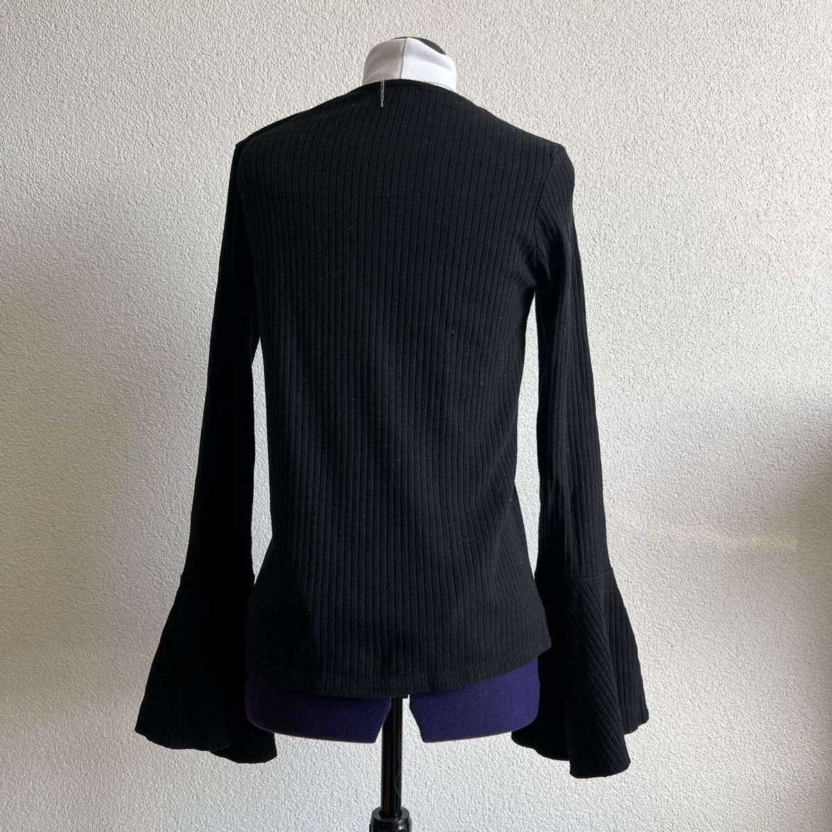 H&M Top: H&M Top Schwarz S – Usato da Tagelswangen venduto da SpicyChicken 2