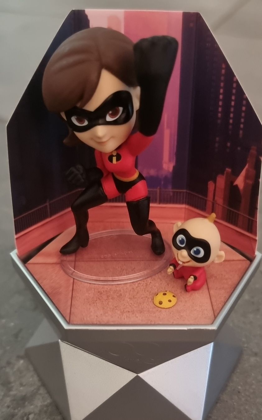 Disney Statuette: The Incredibles Elastigirl & Jack-Jack Figuren Set – Nuovo (secondo la descrizione) da Zweidlen venduto da VG159