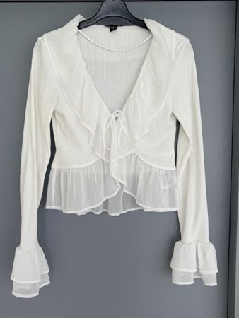 Haut taille L blanc manche longue avec volants 