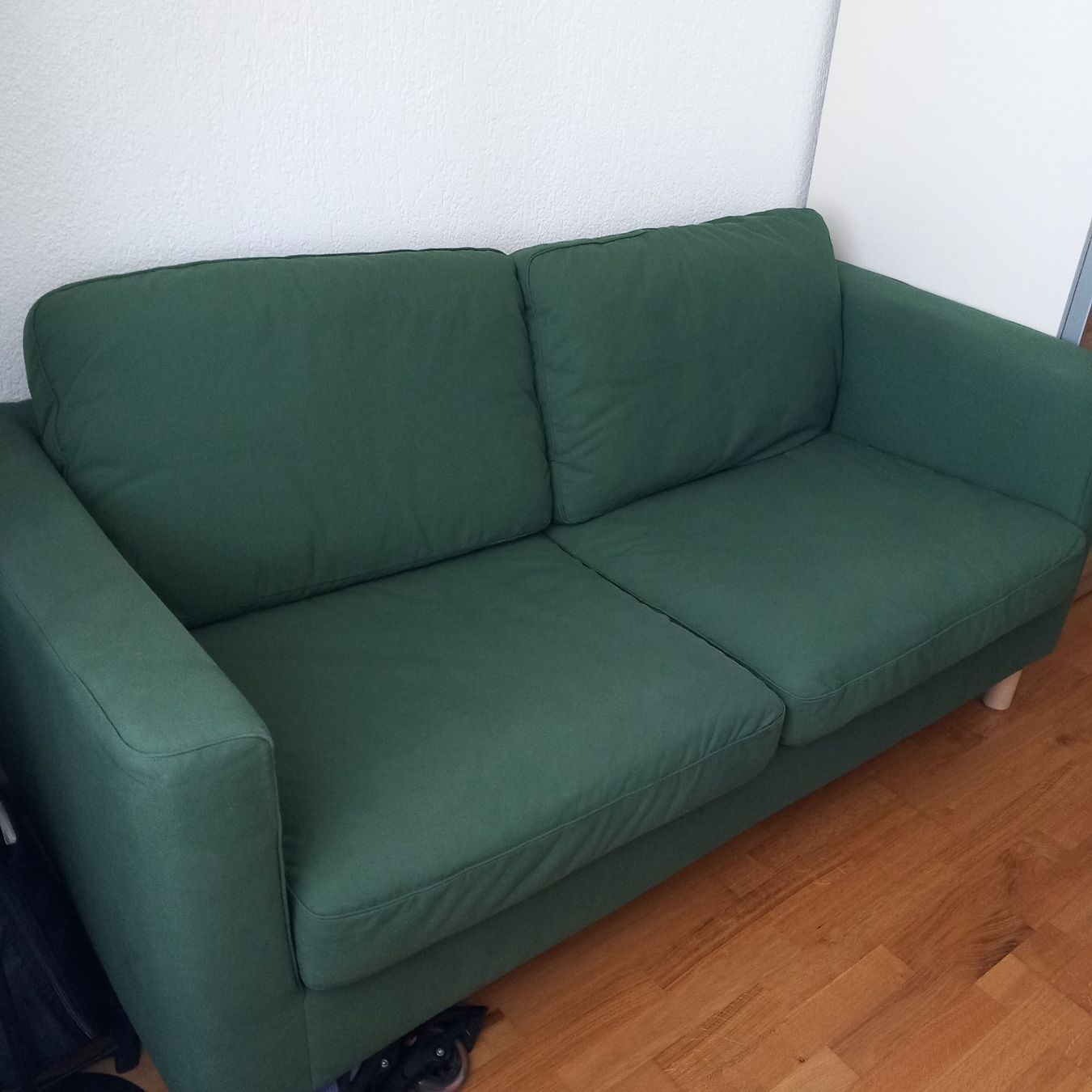 Ikea Divani: Grünes Sofa, guter Zustand. – Usato da Rüti ZH venduto da reb_wkj9