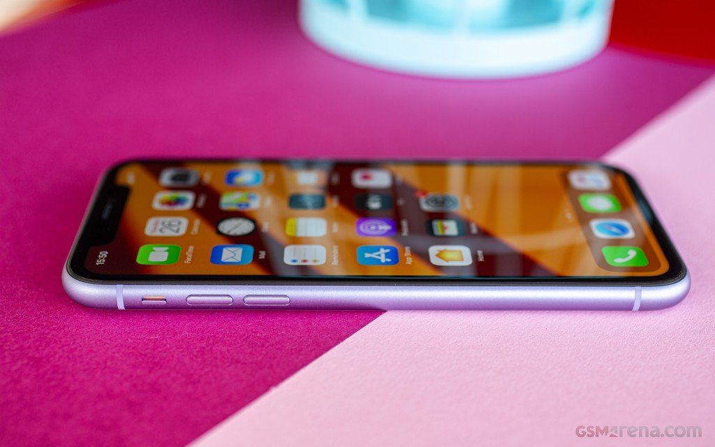 Apple Telefoni cellulari / Smartphones: Apple Iphone 11 64GB – Usato da Thun venduto da bernhard76