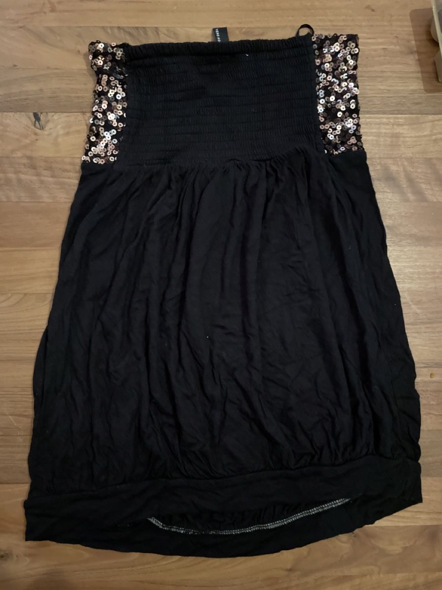 Vero Moda Camicette, T-shirt & Top: Pailettentop – Usato da Baden venduto da aja_7yjg 1