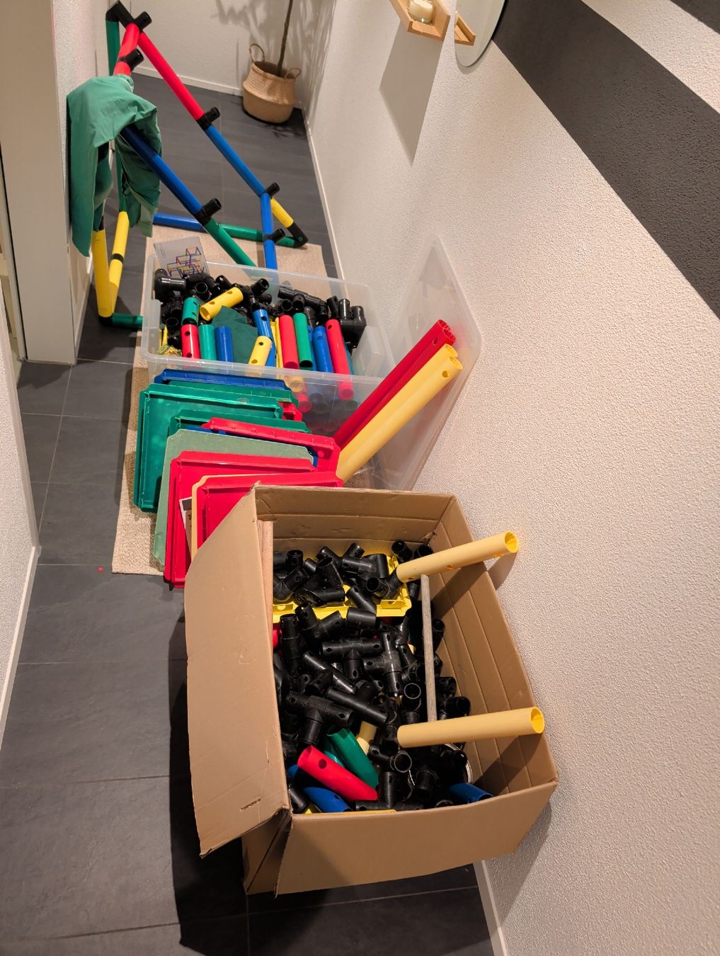 Kletterwände & Klettergriffe: Riesiges Quadro Set ohne Rutsche – Gebraucht aus Dettighofen von salocin89