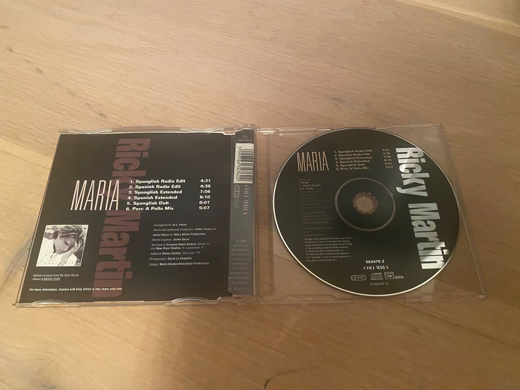 CD: CD Ricky Martin; Maria Remixes – Usato da Winkel venduto da Schorley 1