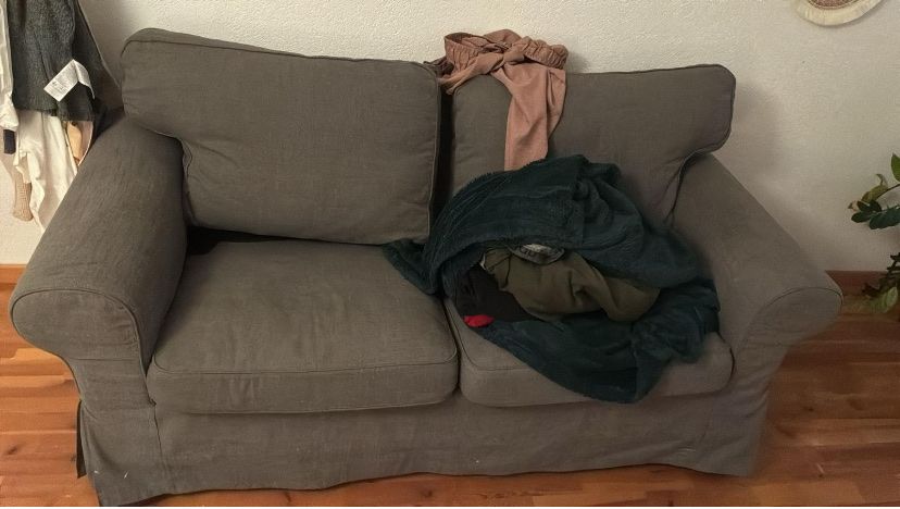 Divani: Gemütliches 2er Sofa - Inn grau – Usato da Staufen venduto da Bilancia06