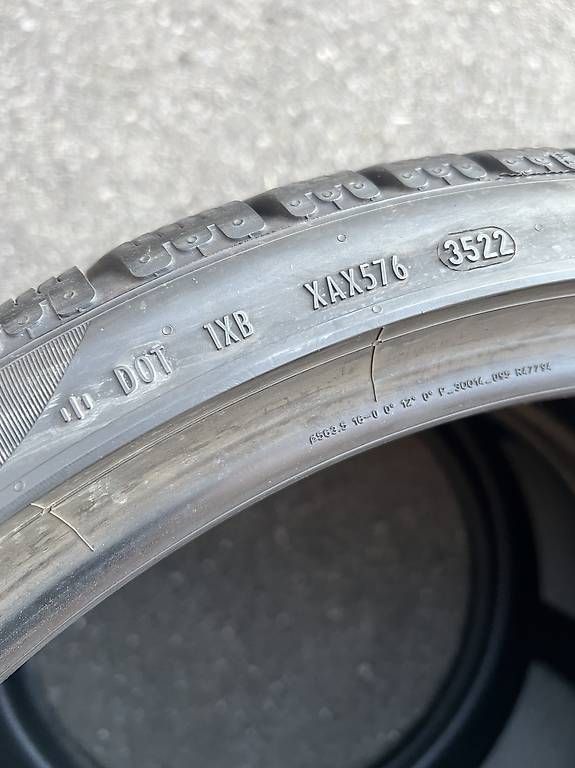 Pneumatici & Ruote complete: 2 x 285/30/22 Pirelli Winterreifen  – Usato da Frasnacht venduto da nobloff 6