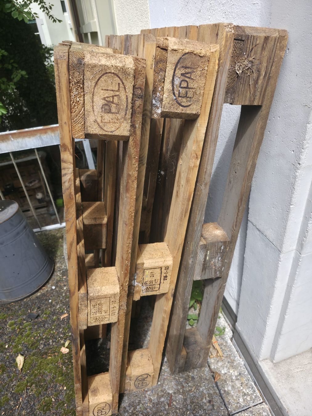 Paletten: 3 Paletten – Gebraucht aus Liebefeld von YasminH01 1