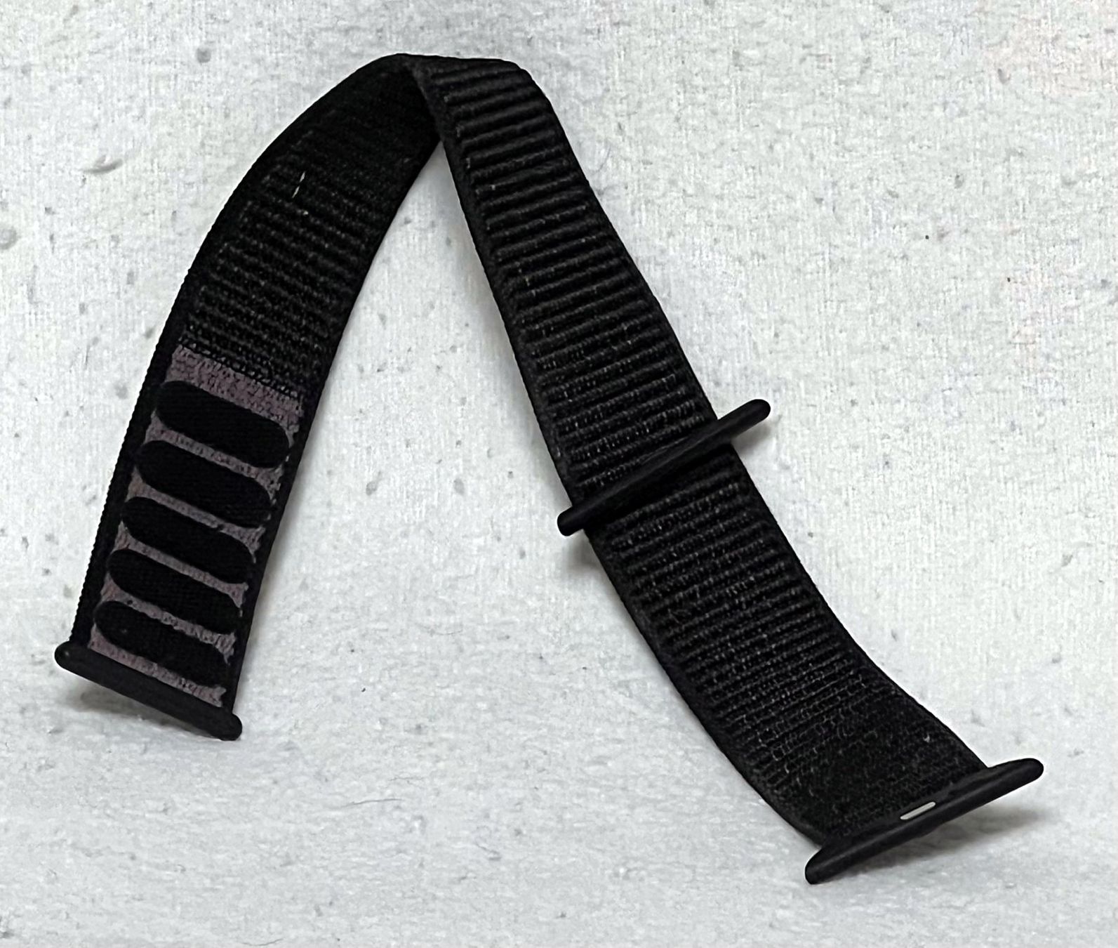 Bracciali & Braccialetti: Velcro Strap zu Apple Watch 42/44/45 mm – Nuovo e nell'imballaggio originale da Rhäzüns venduto da Nina01