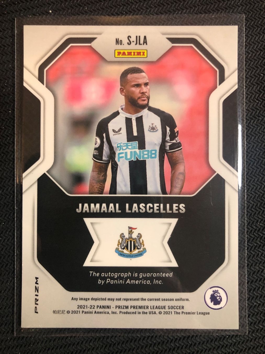 Panini Carte collezionabili: Panini Prizm Jamaal Lascelles Newcastle Utd. Autogramm Hyper – Usato da Wangenried venduto da Garagara 1