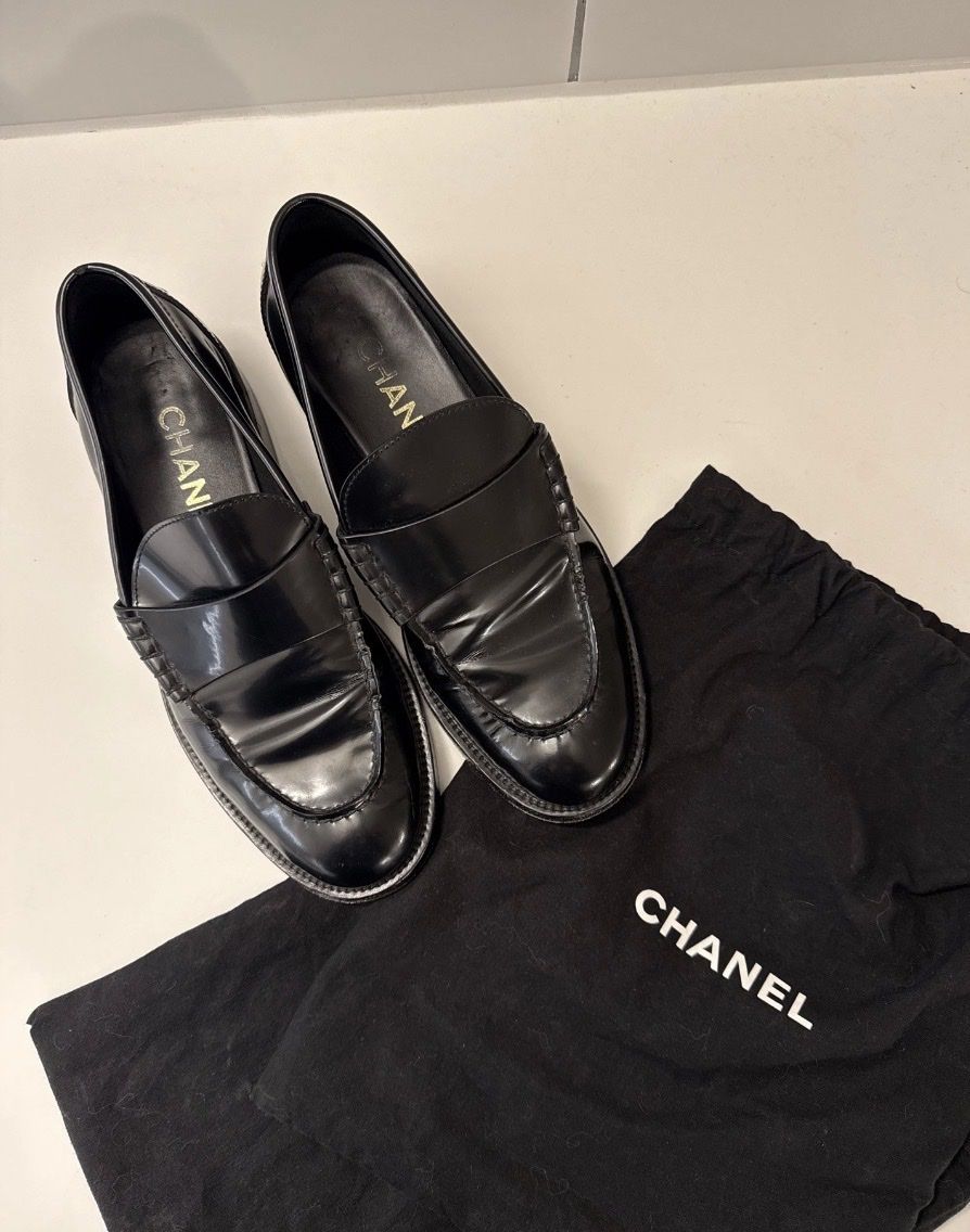 Chanel Scarpe da donna: Chanel Loafers🖤 – Usato da Ennetbürgen venduto da elainelillyyy 5